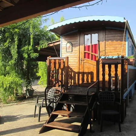 La Roulotte Des Carpates Campingplatz Gaillac